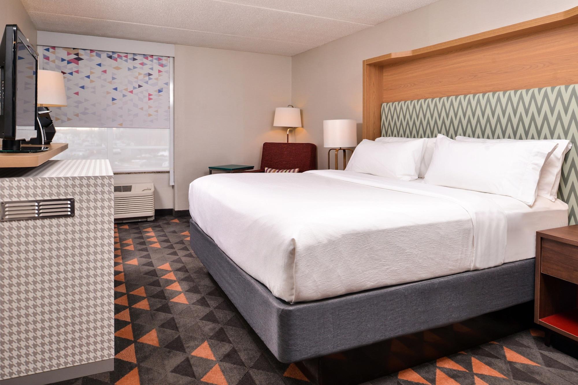 Holiday Inn Hotel & Suites Rochester - Marketplace By Ihg Exterior photo
